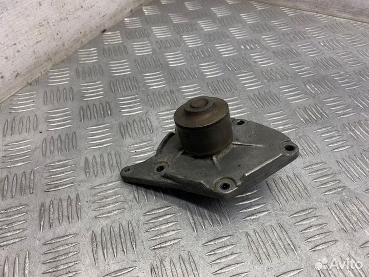 Насос водяной Renault Scenic 2 JM K9K 2007