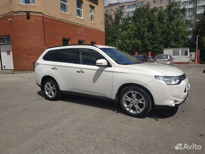 Mitsubishi Outlander 2.4 CVT, 2012, 182 800 км