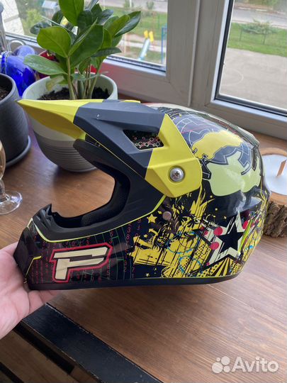 Мото шлем размер S