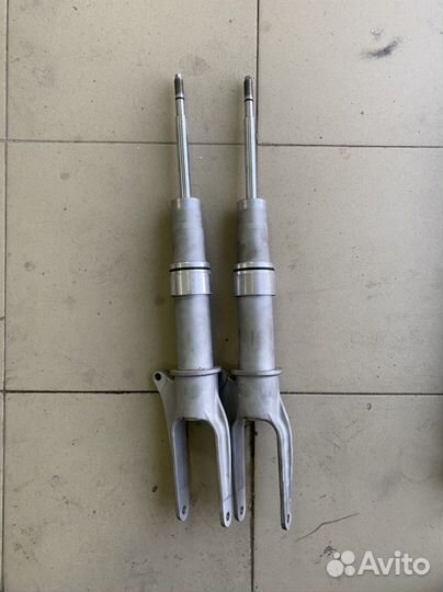 Порше панамера амортизатор передний левый