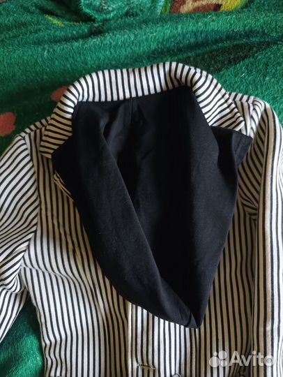 Продам пиджак для мальчика