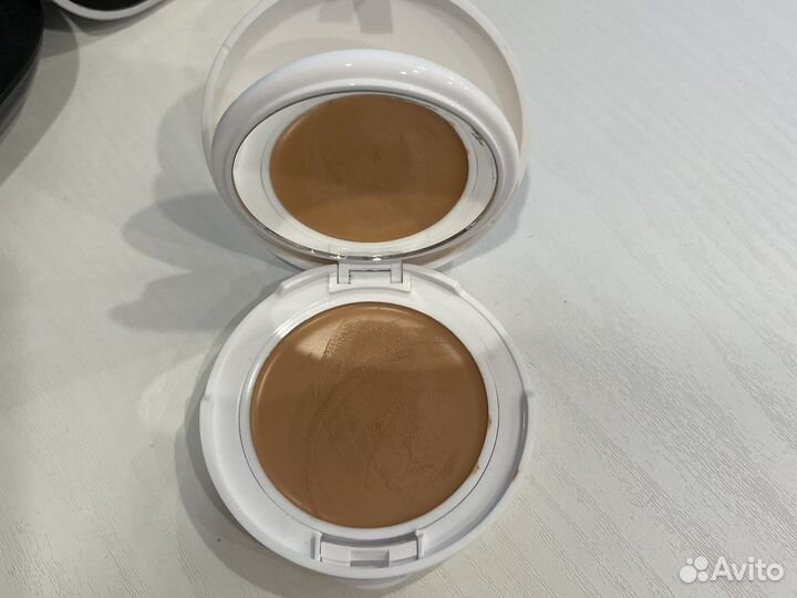 Avene пудра кремовая spf 50