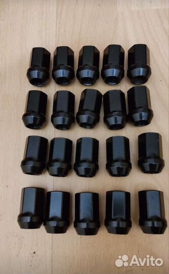 Гайка колеса 14*1,5 длинная