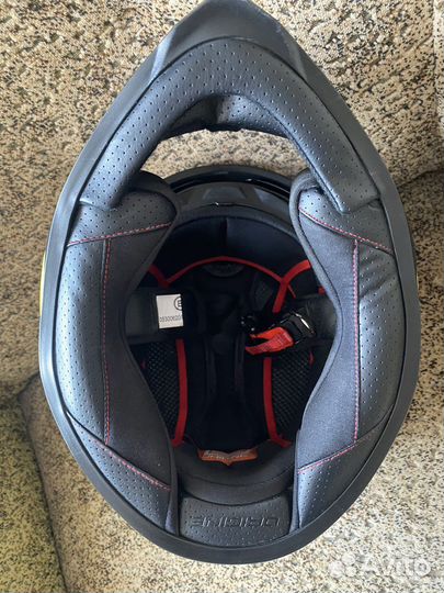 Продам мотоциклетный шлем