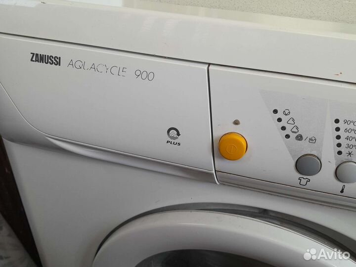 Стиральная машина на запчасти zanussi