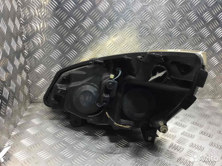 Фара правая Renault Scenic 15810400re F4R770