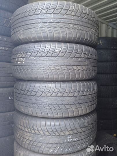 Bridgestone Blizzak LM-001 225/55 R17