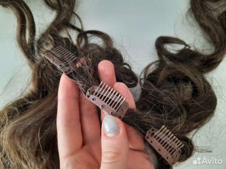 Шиньон искусственный на гребнях