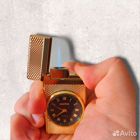 Подарочная газовая золотая (3) зажигалка с часами
