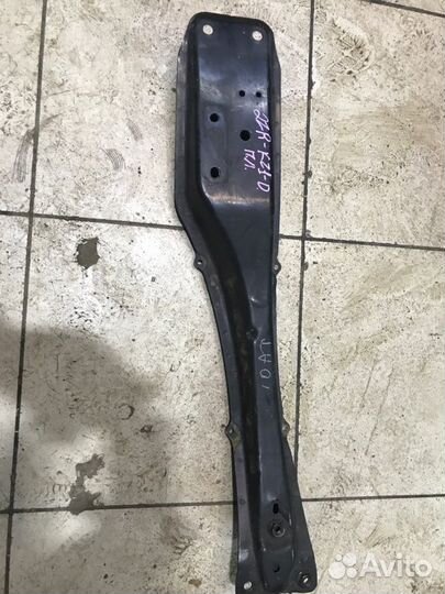 Балка продольная лев. перед. Toyota