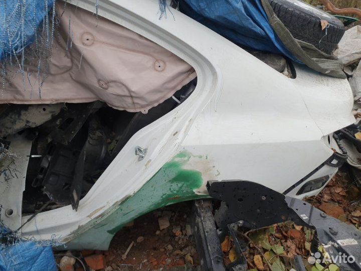 Четверть задняя левая Opel Insignia седан 2.0I