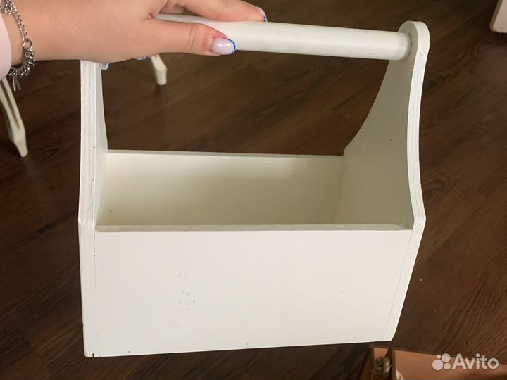 Ящик белый деревянный