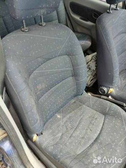 Сиденье на Renault symbol 1