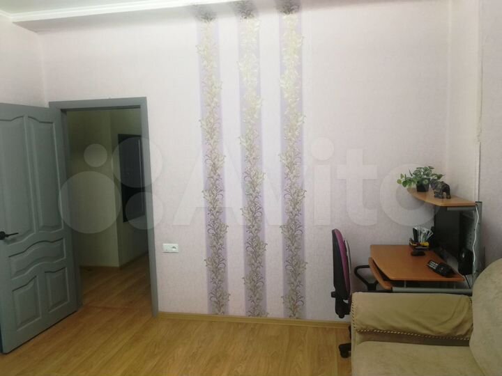 2-к. квартира, 51 м², 1/3 эт.