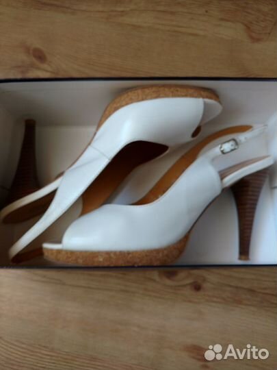 Обувь женская