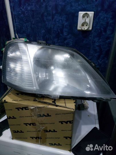 Фара правая на рено логан 2007 г