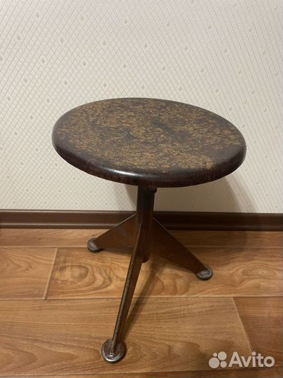 Стул винтовой для пианино