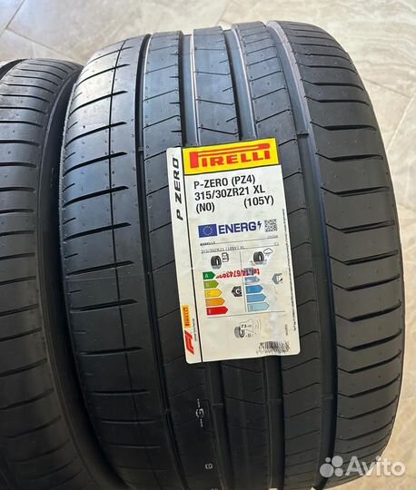 Pirelli P Zero PZ4 275/35 R21 и 315/30 R21