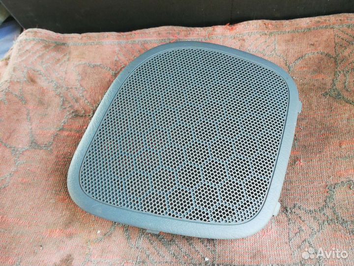 Накладка динамика двери Хонда CR-V 1