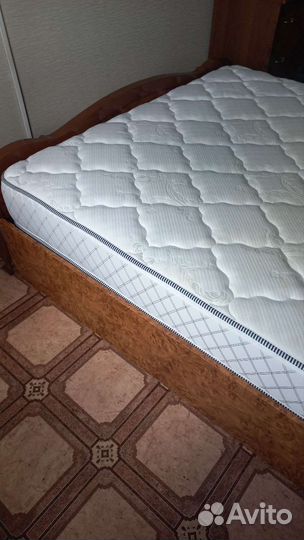Кровать с матрасом бу
