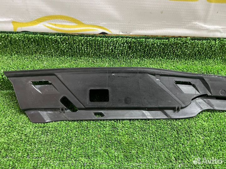 Уплотнитель фары верхний левый Laser BMW 7 G11/G12