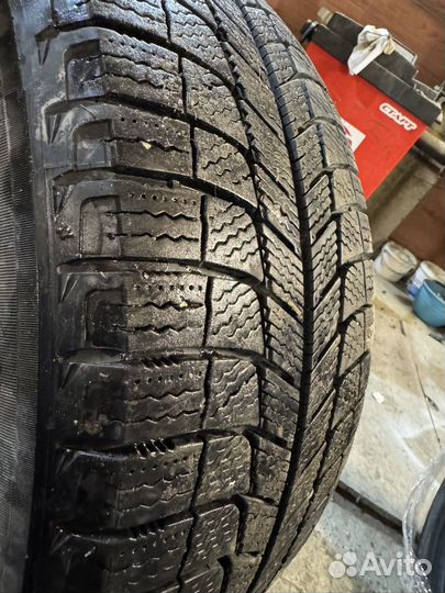Michelin X-Ice XI3 225/50 R18