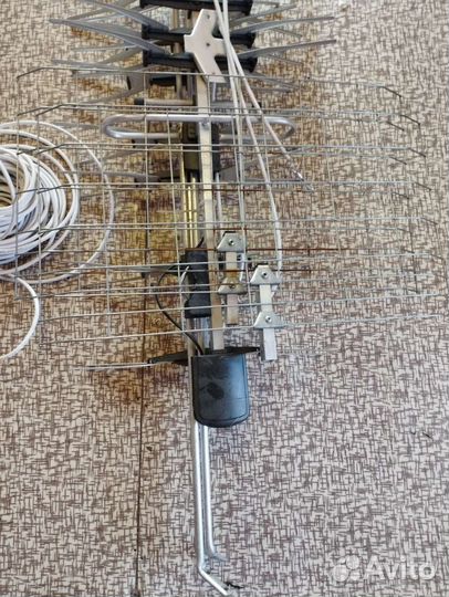 Антенна телевизионная уличная