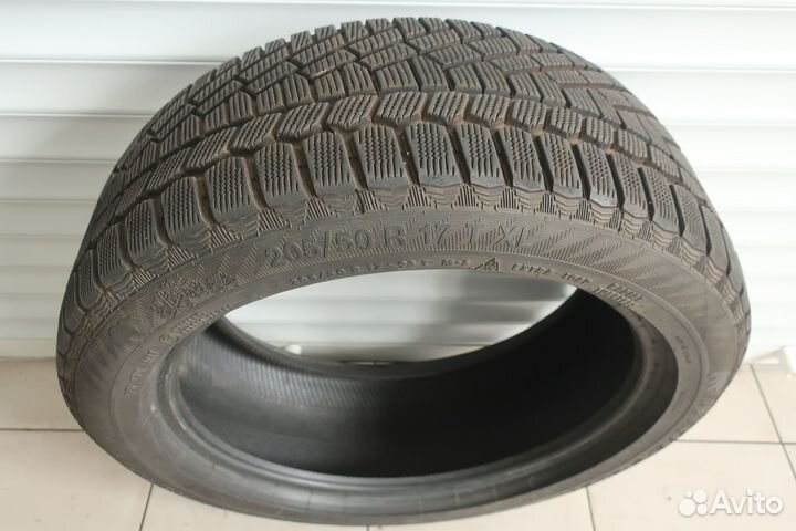 Gislaved Soft Frost 200 205/50 R17 93T