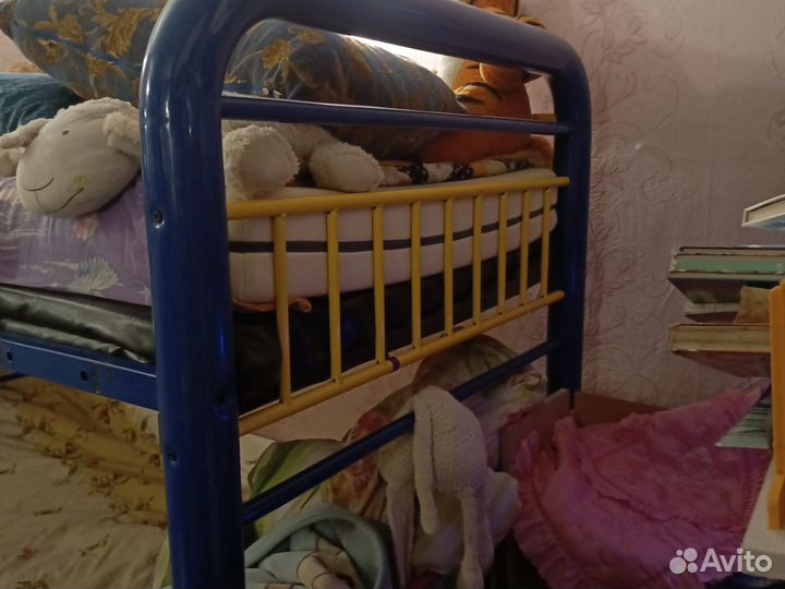 Двухъярусная кровать железная бу