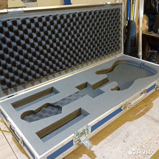 Кейсы для гитар Fender Stratocaster