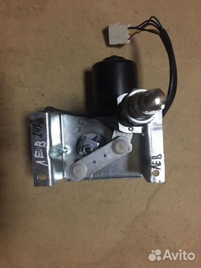 Стеклоочиститель в сборе паз 3205 (левый)