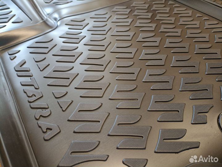 Оригинальные ковры салона Сузуки Витара 4