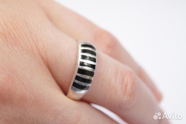 Кольцо а черным агатом и бирюзой