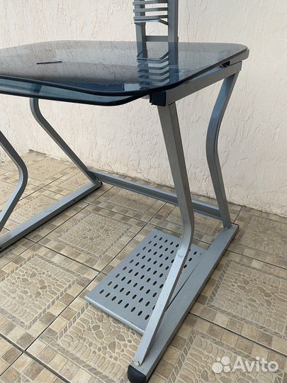 Компьютерный столик