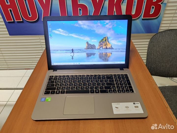 Игровой ноутбук Asus / как новый / гарантия