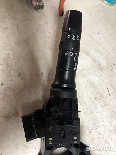 Подрулевые переключатели Hyundai Solaris хэтчбек