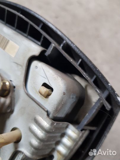 Подушка безопасности водителя с Зарядом Subaru