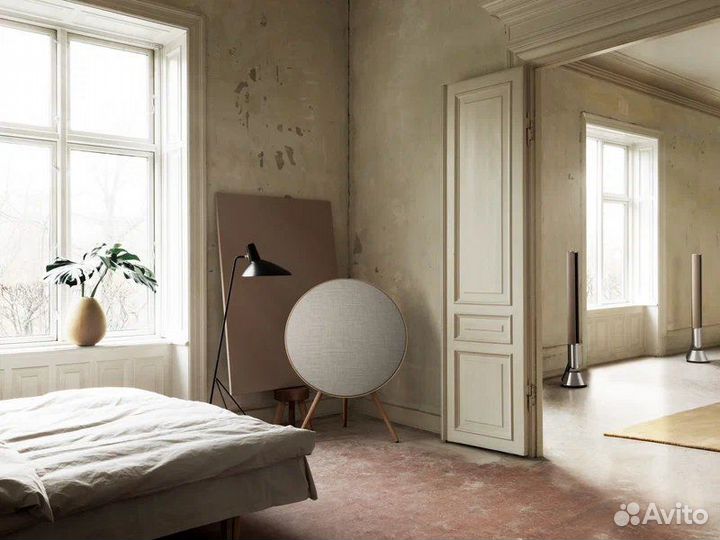 B&O Beoplay A9 4th Generation Gold / White