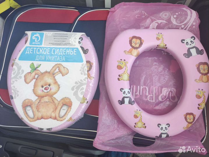 Слюнявчики и сиденье для унитаза