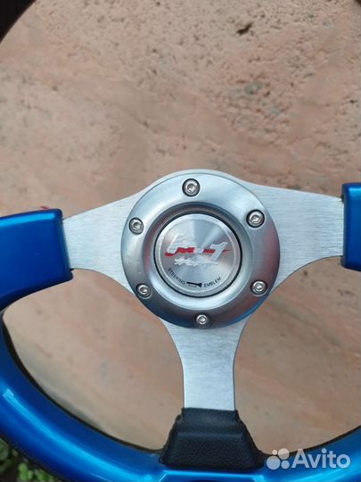 Спортивный руль универсальный