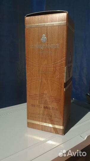 Коробка из под коньяка Courvoisier