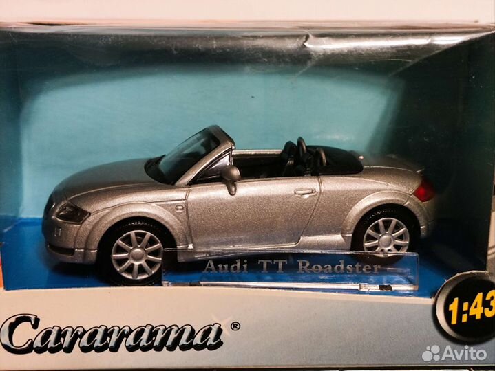 Модель 1:43 Audi TT Roadster Cararama
