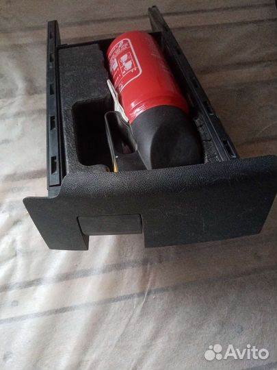 Бордачек под сиденье с Туарег