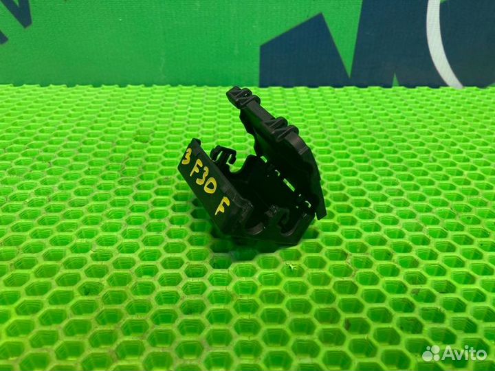 Кронштейн разъема Bmw 3 F30 N47D20C 2012