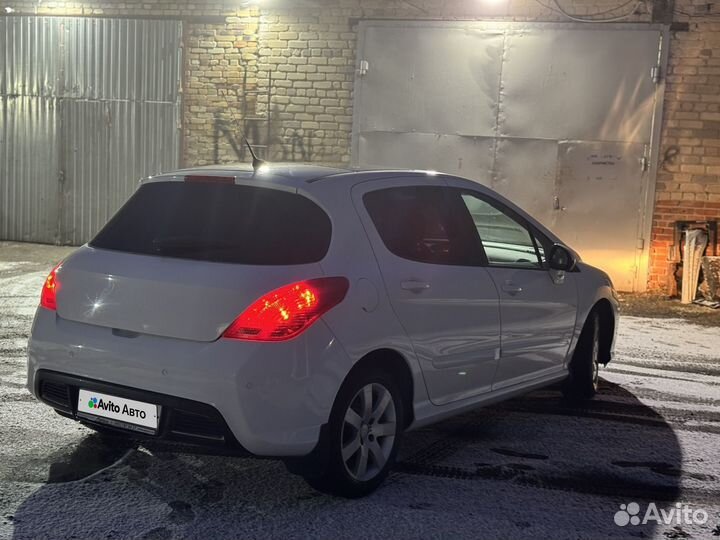 Peugeot 308 1.6 AT, 2010, 212 000 км