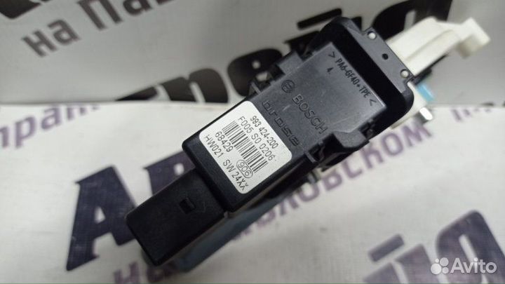 Мотор стеклоподъемника задний левый Volkswagen