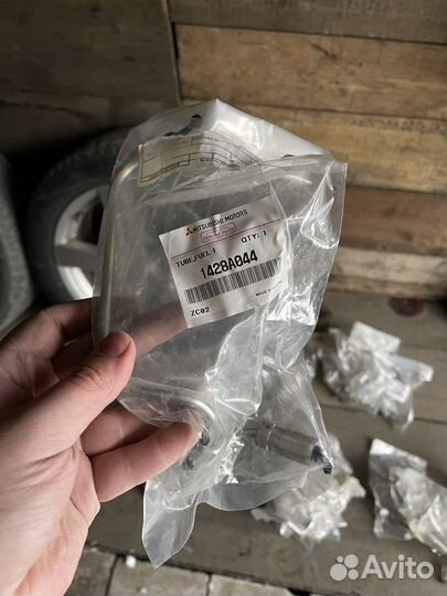 Комплект топливных трубок Mitsubishi