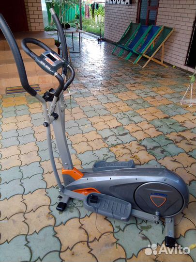 Эллиптический тренажер