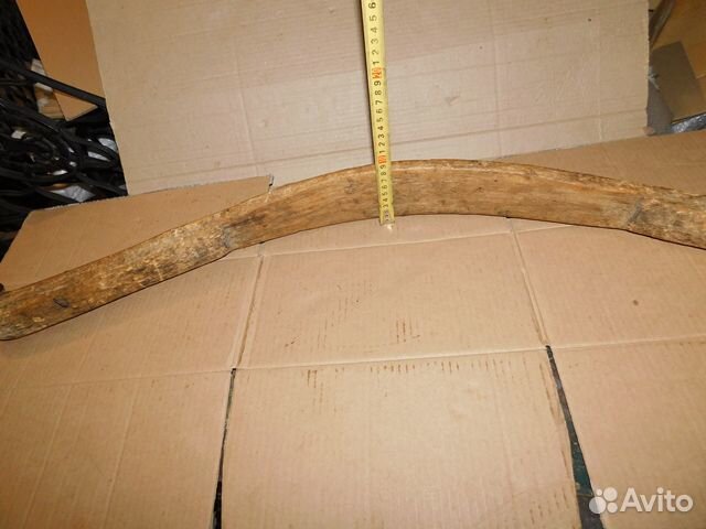 Старинное коромысла с кованными крюками ри