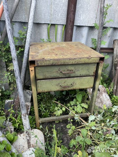 Армейская тумба металлическая